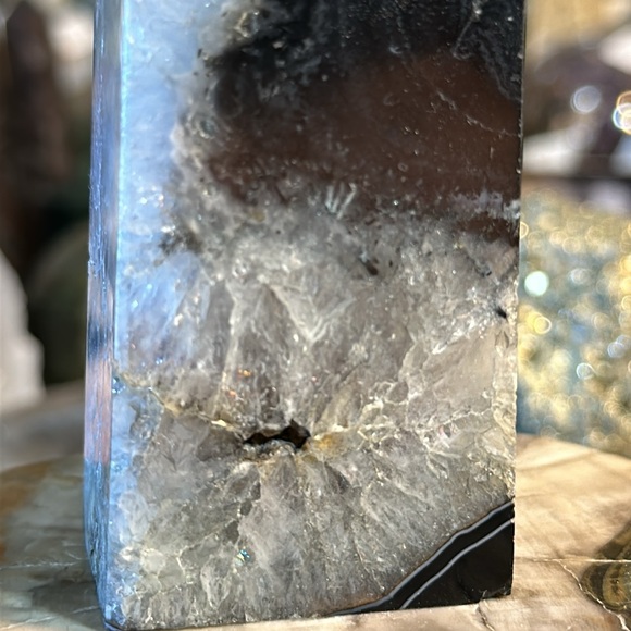 🎄SALE🎄Agate 4 Sided Crystal Point With Druzy! - Picture 13 of 14